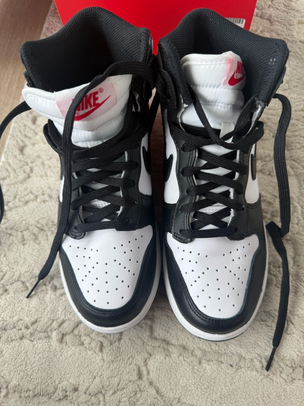 Women’s Nike Dunk High - Picture 7 of 7